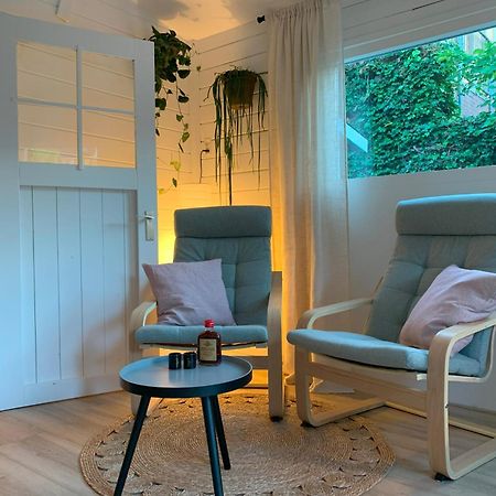 Tiny House Tussen De Grachten 斯内克 外观 照片
