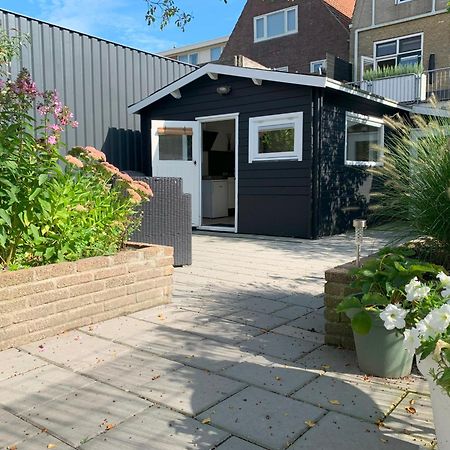 Tiny House Tussen De Grachten 斯内克 外观 照片
