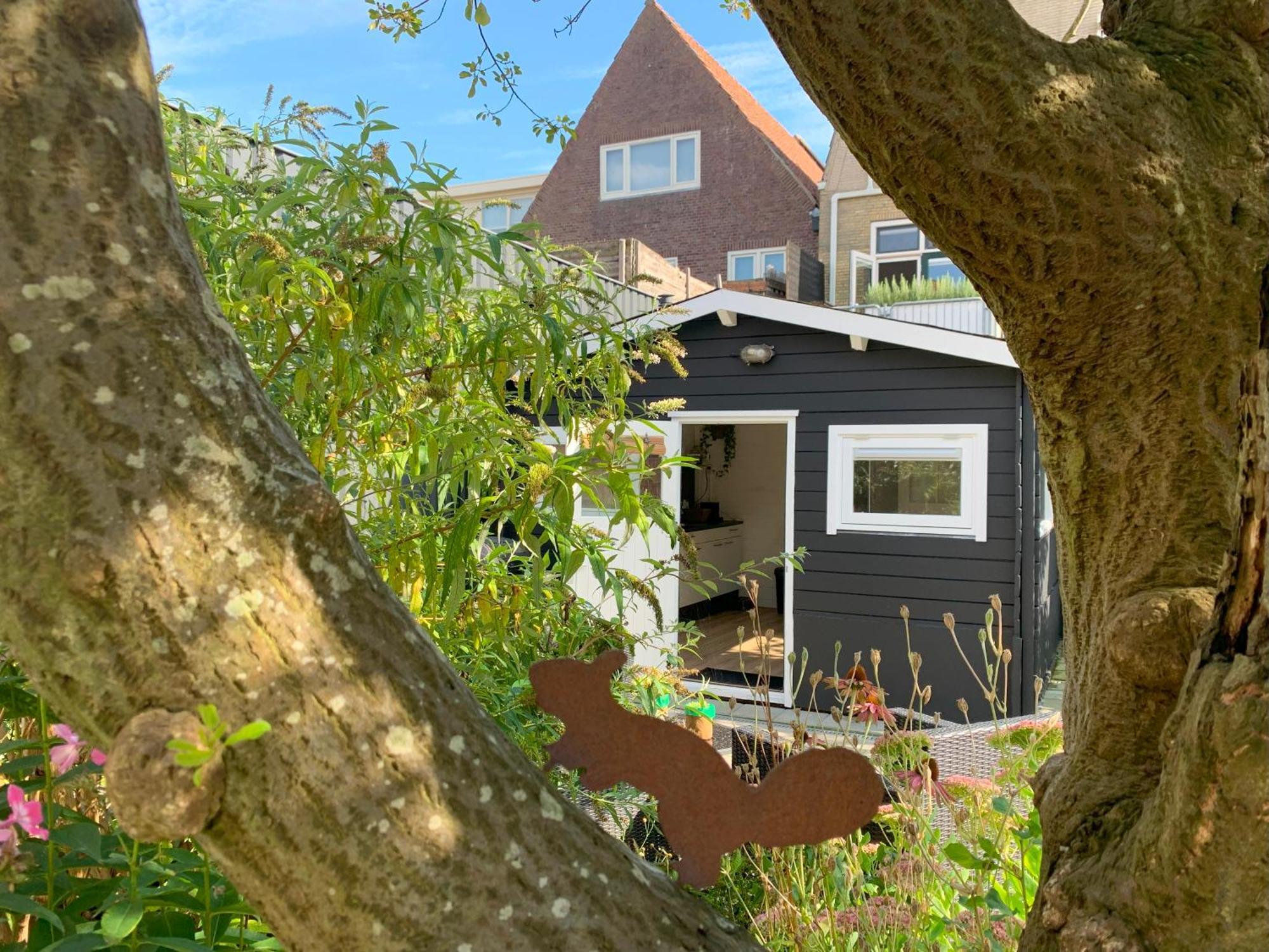 Tiny House Tussen De Grachten 斯内克 外观 照片